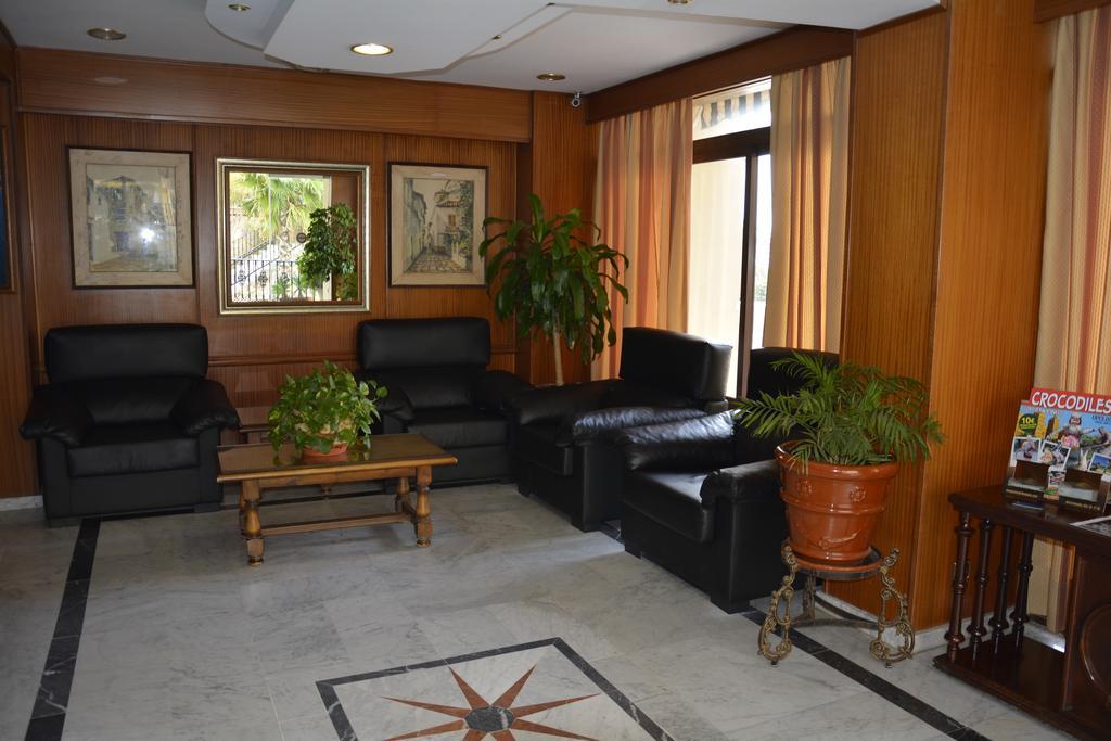 Apartamentos Mediterraneo 마르베야 외부 사진