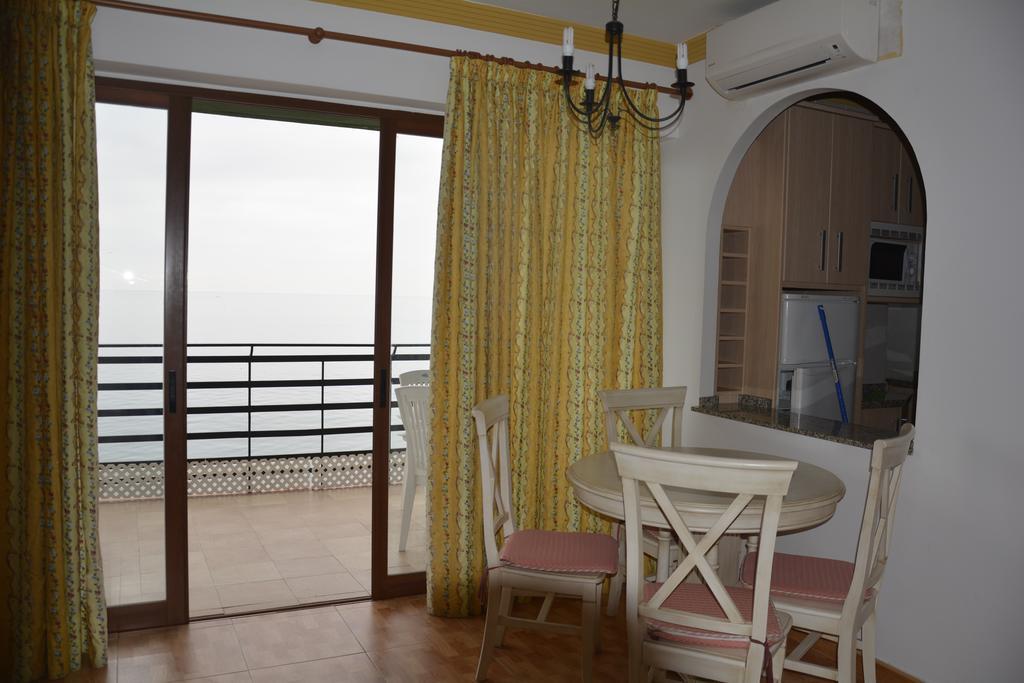 Apartamentos Mediterraneo 마르베야 외부 사진