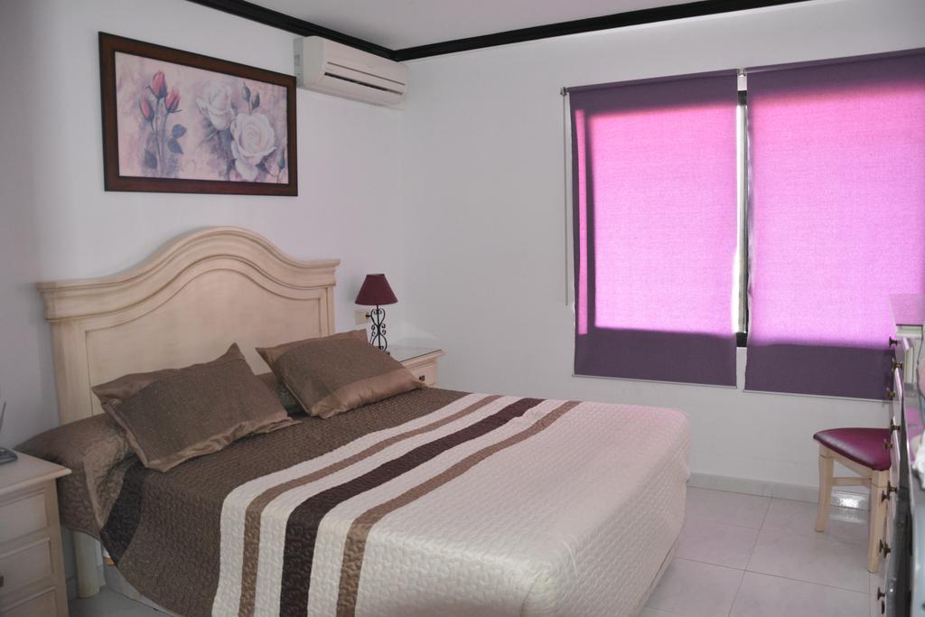 Apartamentos Mediterraneo 마르베야 외부 사진