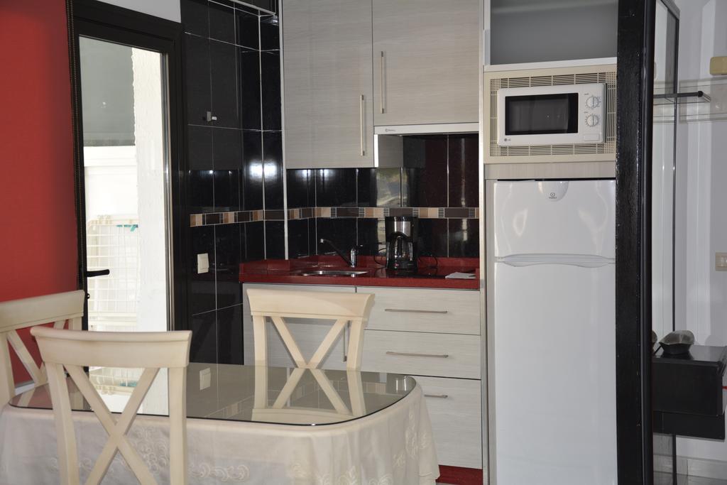 Apartamentos Mediterraneo 마르베야 외부 사진